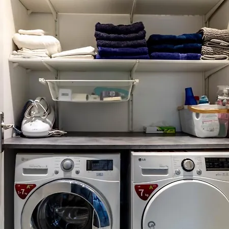 Apartment Refuge Avec Jardin, A 6 Minutes A Pied Du Metro L Echat-lovely Retreat With Garden, Located A 6-minute Walk From L Echat Metro Station Creteil